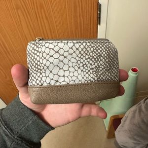 Women’s Coin purse.